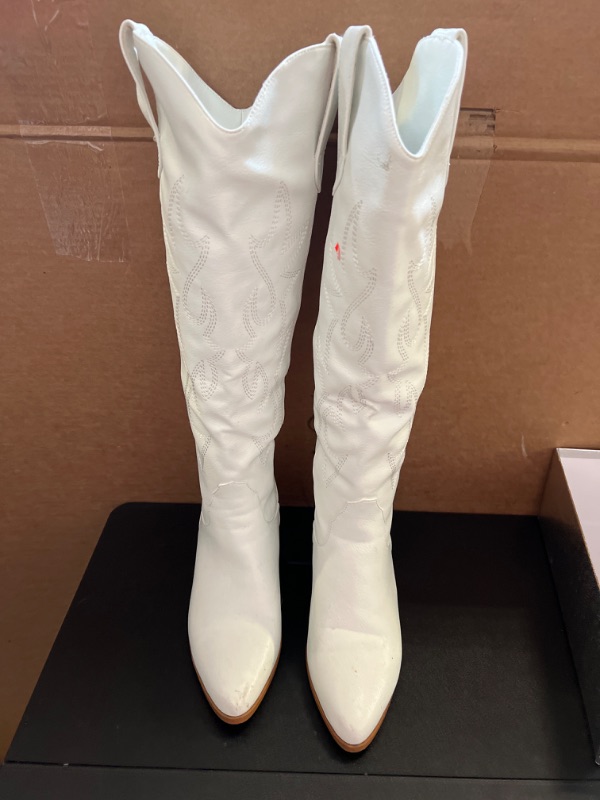 Photo 1 of 6.5 Ken Dou Hot Style Embroidered Boots, European And American New Style Thick Heel Retro Long Cowboy And Over-The-Knee Boots For Women