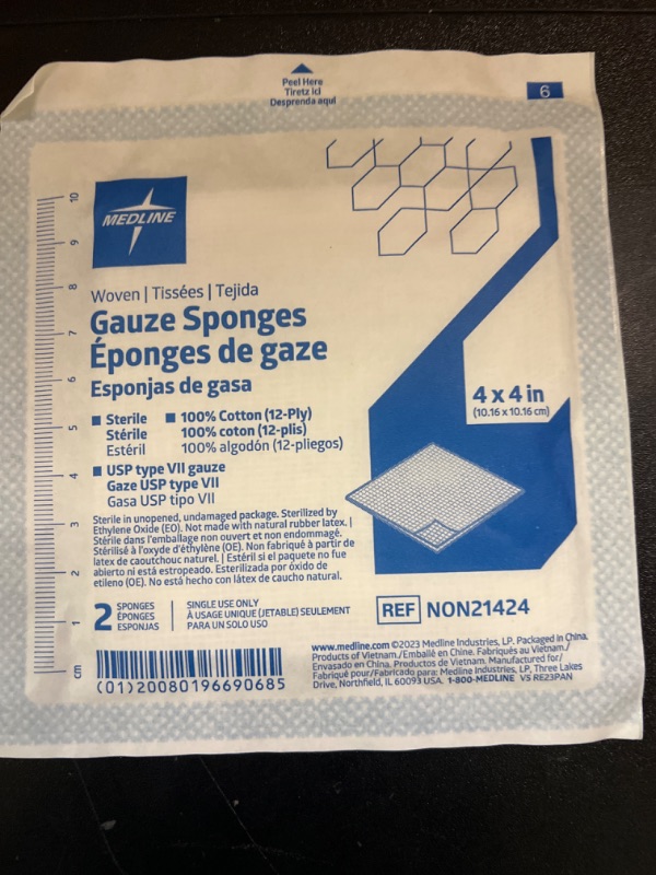 Photo 1 of BAG WITH 20 PACKS       Medline Woven Sterile Gauze Sponges, 3 x 3 Inches, 12-Ply, Pack of 2