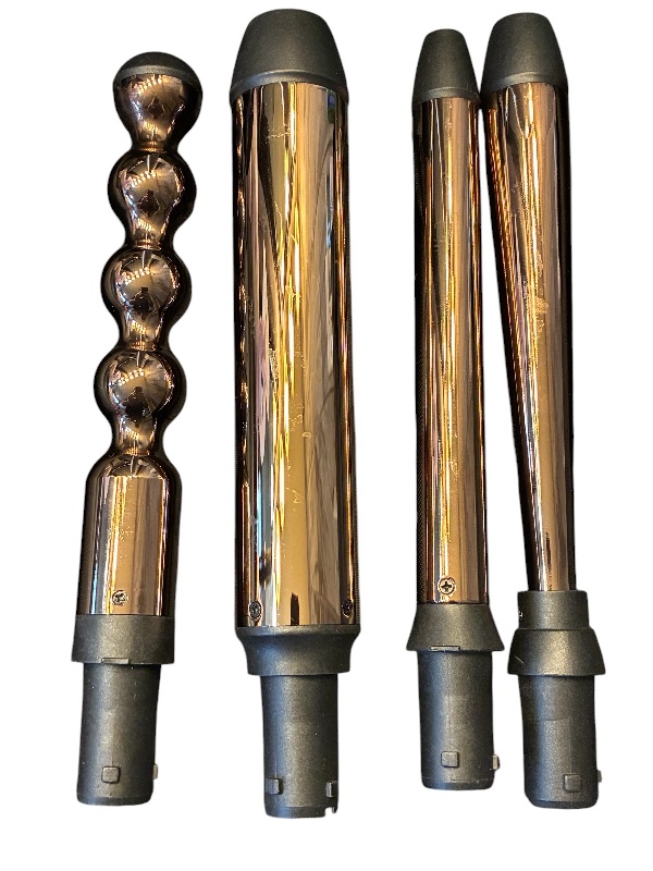 Photo 1 of LANGE LE CURL TITANIUM CURLING WAND W ATTACHMENTS & BAG HT228C