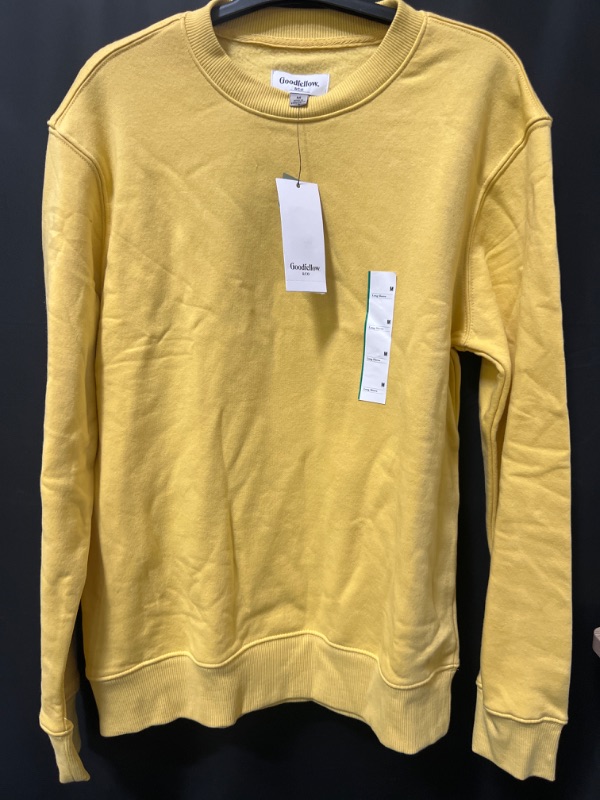 Photo 1 of MEN'S SIZE MEDIUM  CREWNECK PULLOVER SWEATSHIRT - GOODFELLOW & CO™ YELLOW
