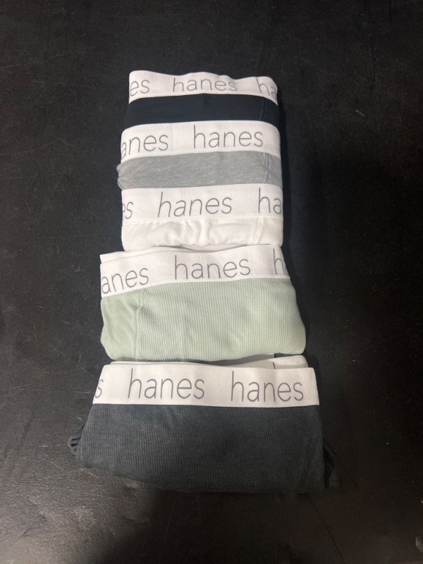 Photo 2 of (XL) Hanes Premium Women's 4pk Comfortsoft Waistband with Cotton Mid-Thigh Boxer Briefs - Colors May Vary Size XL 
