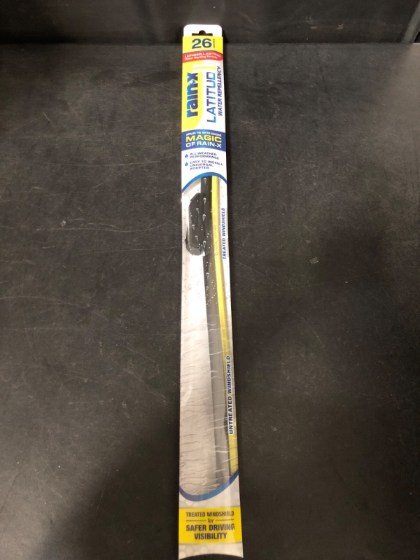 Photo 2 of Rain-X Latitude Water Repellency 26 2-in-1 Windshield Wiper Blade
