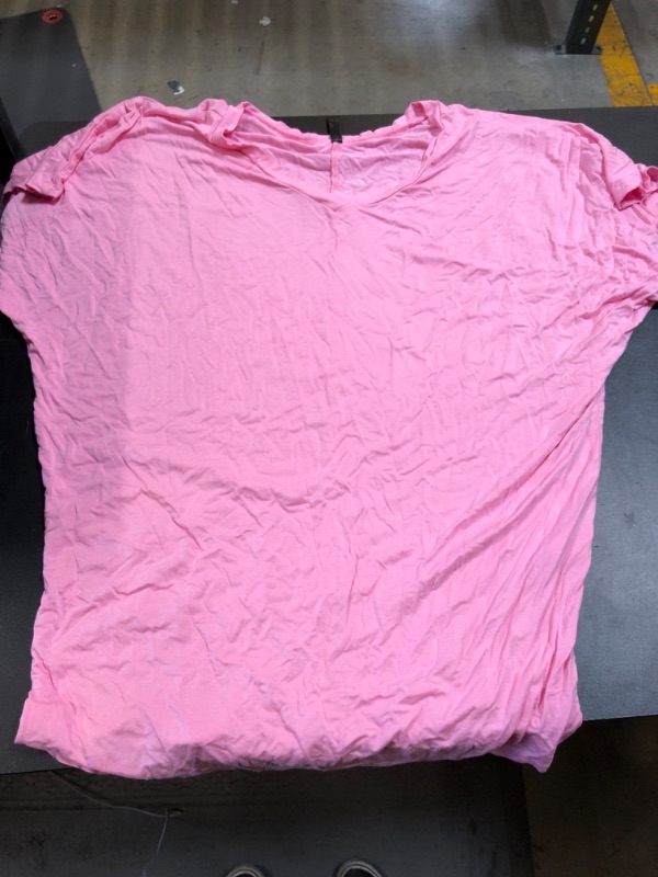 Photo 1 of Women's Pink Shirt XXXL