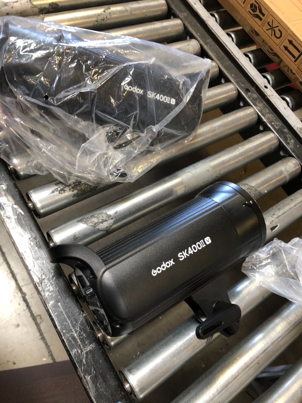 Photo 3 of Godox 2 x SK400II-V 800Ws Strobe Flash Light Monolight Kit for Studio Photography(2023 New Upgrade) SK400IIV-KIT
