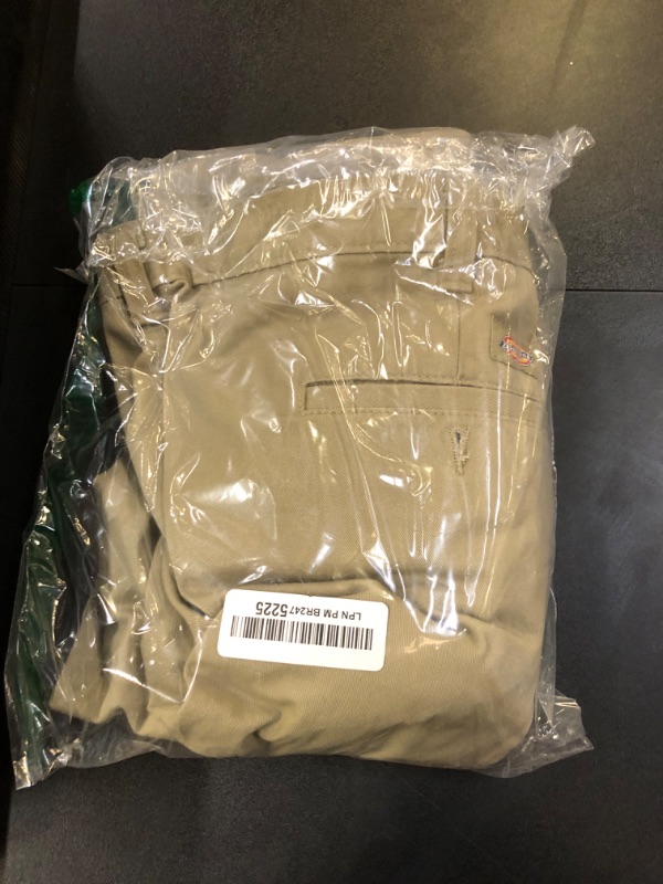 Photo 2 of Dickies Mens Loose-fit Cargo Work Pant 42W x 30L Khaki