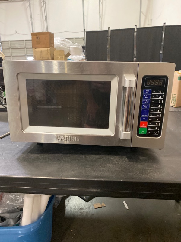 Photo 2 of Waring Commercial WMO90 Medium Duty Microwave Oven, 0.9 Cubic Feet, 10 Programmable Memory Settings, 5 Power Levels, Stainless Steel Construction, 120V, 1000W, 5-15 Phase Plug