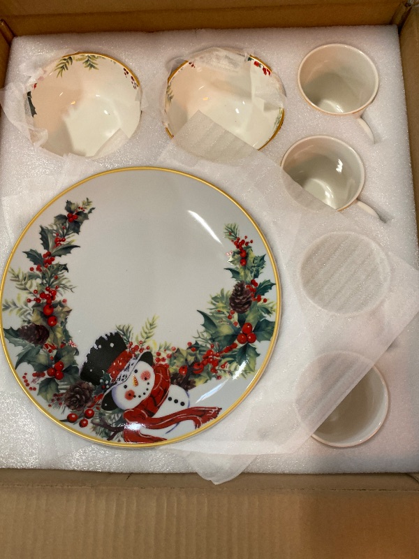 Photo 2 of 16 Pcs Christmas Tree Dinnerware Set for 4 Holiday Dishes Snowman Dinner Plates Festive Collection Dishes Village Holly Ivy Ceramic Gifts Dessert Plates Bowl Mug Kitchen Decoration for Xmas Winter