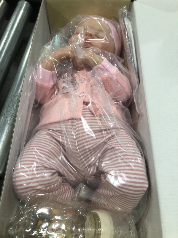 Photo 2 of  Reborn Baby Dolls,16 Inch Lifelike Realistic Newborn Doll?Soft Cloth Body Baby Dolls, The Best Christmas/Birthday's Gift for Kids Age 3+ (Cloth Body)
