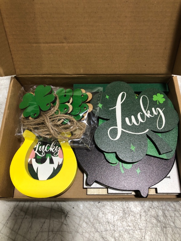 Photo 1 of 15pcs Wood St Patrick's Day Wood Decoration.