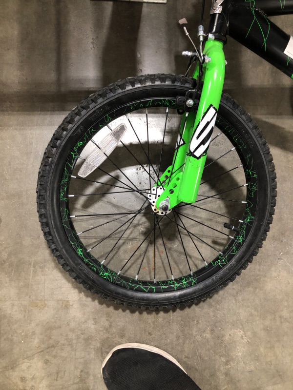 Photo 4 of Next 18" Surge Boys BMX Bike, Black/Green