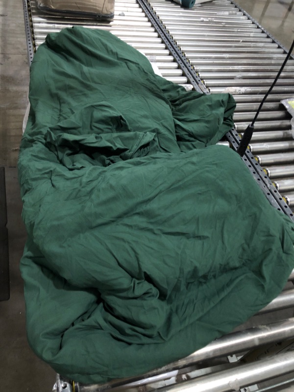 Photo 2 of Green Comforter Bed Set