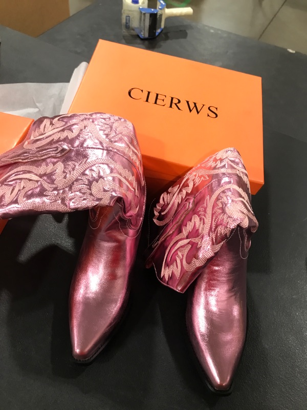 Photo 2 of (7 ) CIERWS Pink cowgirl boots / pink metallic cowgirl boots / cowgirl boots 