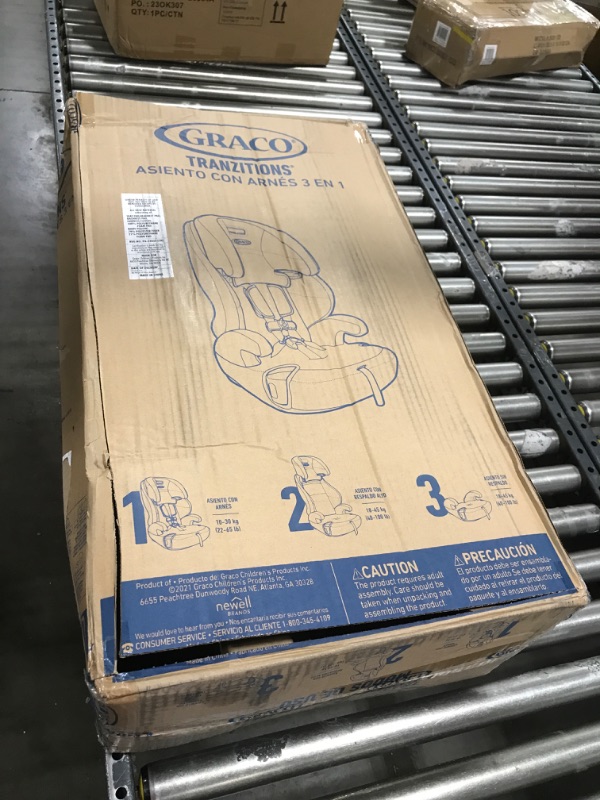 Photo 3 of Graco Tranzitions 3 in 1 Harness Booster Seat