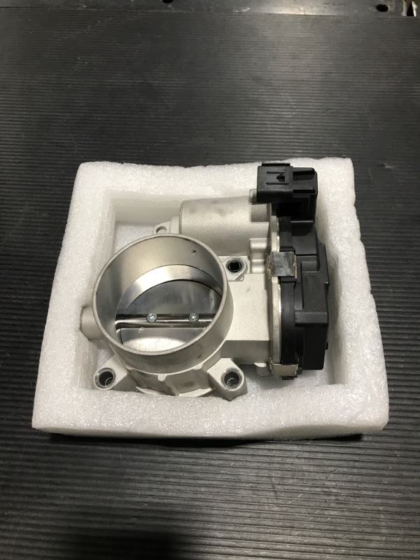 Photo 3 of Spectra Premium TB1247 Fuel Injection Throttle Body Assembly
