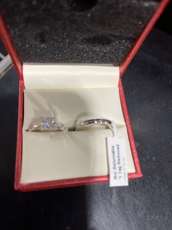 Photo 1 of 
Solitaire 2ct Round CZ Ring Set in Sterling Silver size 6
