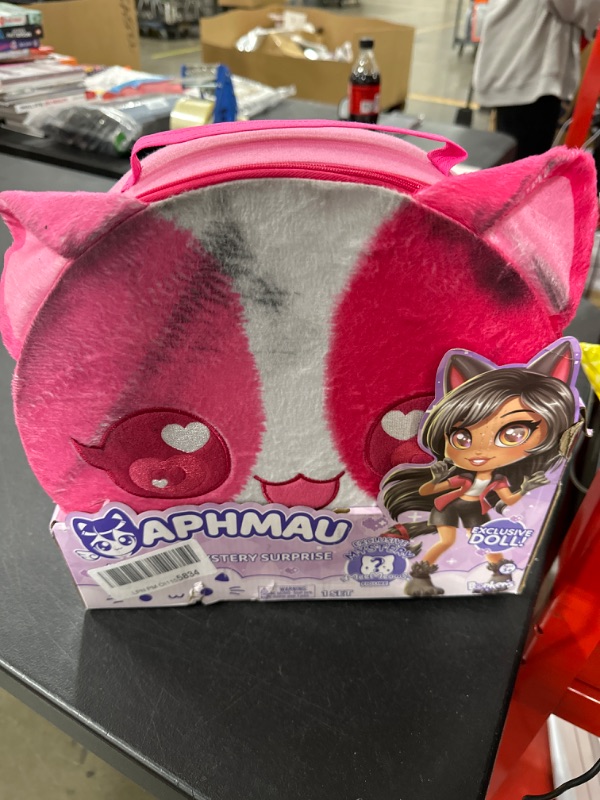 Photo 2 of Aphmau Ultimate Mystery Surprise Ultima Wolf, Fashion Doll & Accessories, 10 pc Mystery Suprises, Official Merch-MINOR DAMAGE- DIRTY. 
