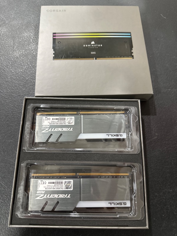 Photo 2 of Corsair 64GB DOMINATOR TITANIUM RGB DDR5 4800 MHz DIMM Memory Kit (2 x 32GB)