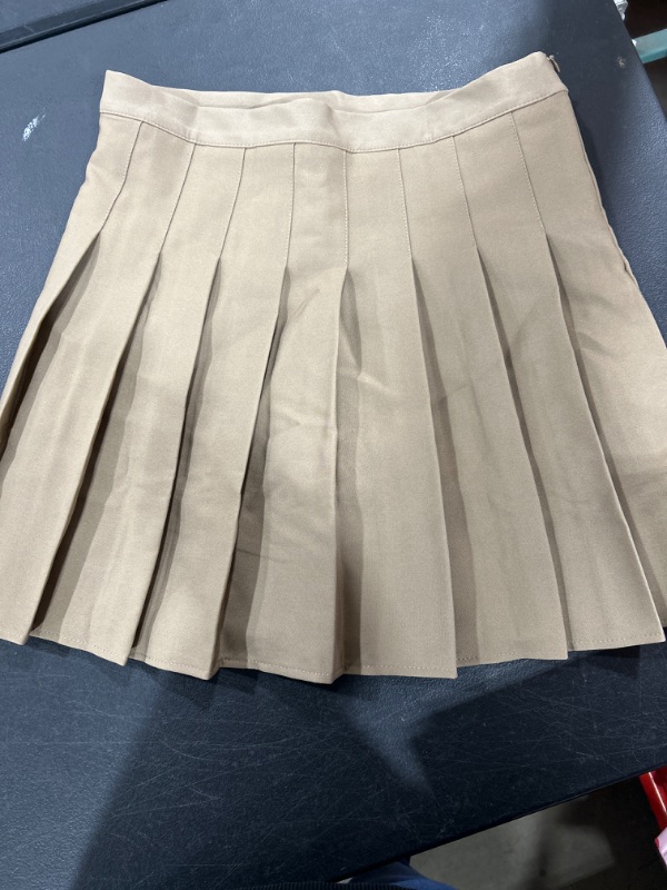 Photo 1 of beige pleated mini skirt