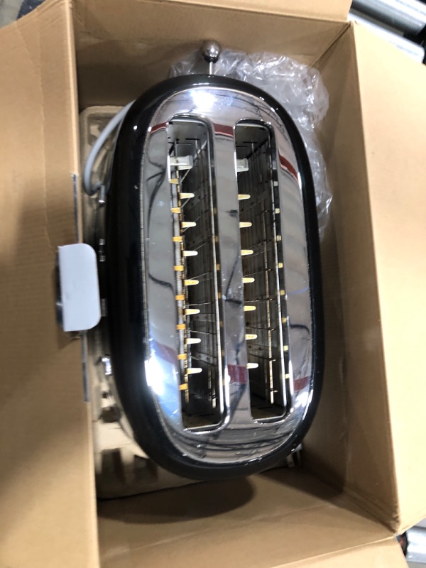 Photo 1 of Smeg 4-Slice Toaster Black