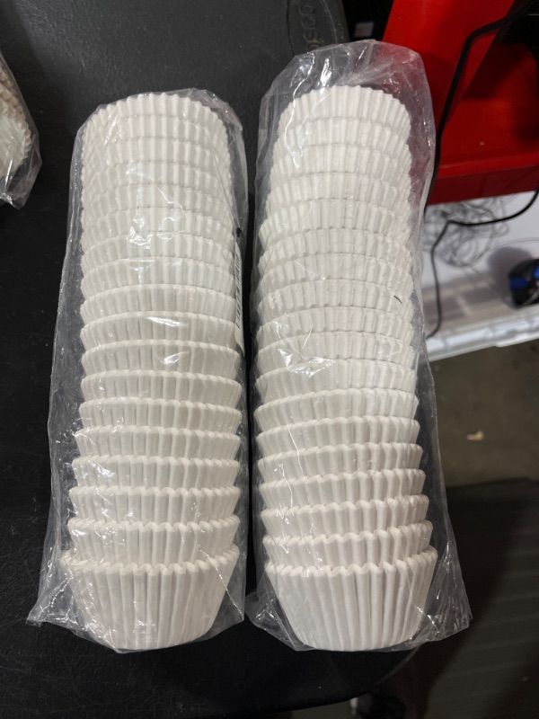 Photo 1 of 2 PACK- Hoffmaster Fluted Bake Cups HFM610032 500/pk, white