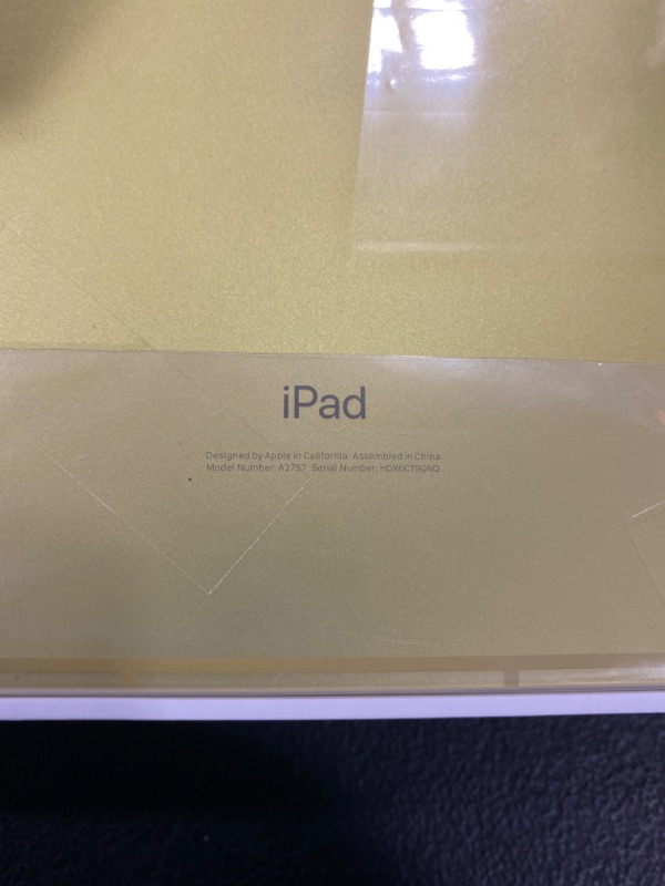 Photo 5 of Apple - 10.9-Inch iPad - Latest Model - (10th Generation) with Wi-Fi + Cellular - 64GB - Yellow (Unlocked)
