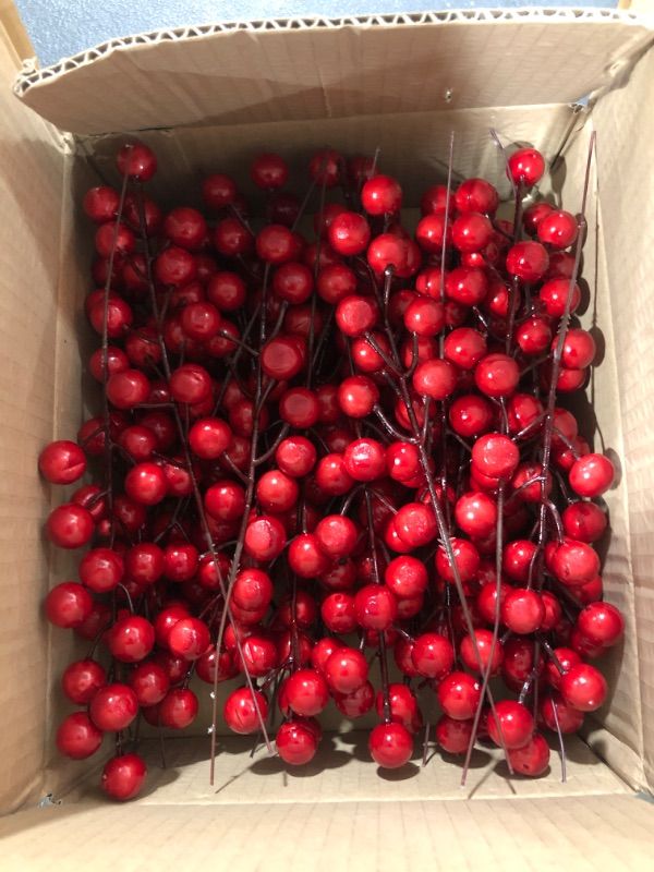 Photo 1 of 30 Pcs Artificial Red Berry Stems,7.9 Inch Christmas Holly Berries Picks for DIY Crafts,Wreath,Xmas Tree,Berry Branch for Wedding Home and Party Decor
