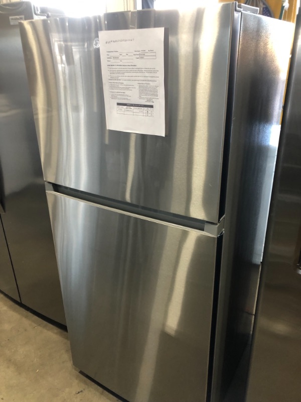 Photo 2 of Midea Garage Ready 18.1-cu ft Top-Freezer Refrigerator (Stainless Steel) ENERGY STAR

