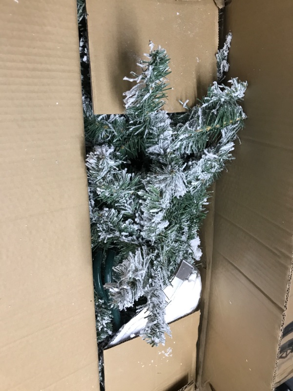 Photo 2 of 4FT Artificial Snow Flocked Christmas Tree?Realistic Snow View of Fir Tree, Easy to Assemble with Metal Brackets, Suitable for Christmas Holiday Decoration for Every Party?White Xmas Tree