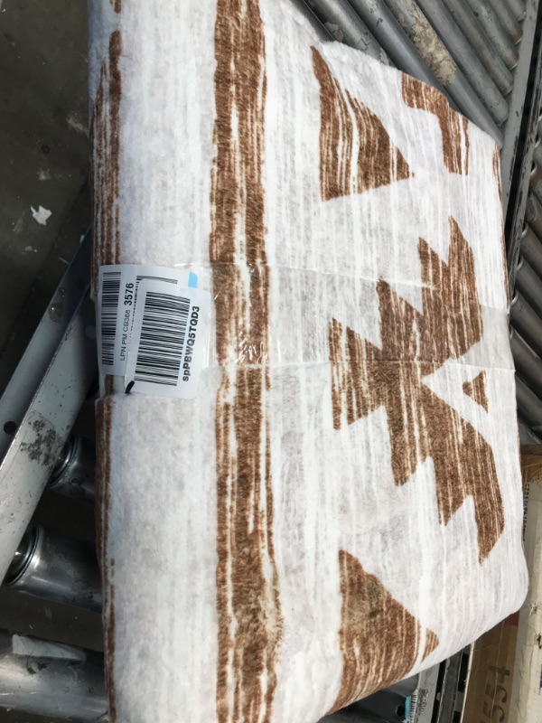 Photo 1 of Area Rug Living Room Carpet: 8x10 Large Moroccan Soft Fluffy Geometric Washable Bedroom Rugs Dining Room Home Office Nursery Low Pile Decor Under Kitchen Table Brown 8' x 10' Brown