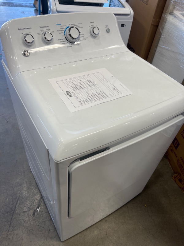 Photo 4 of GE 7.2-cu ft Electric Dryer (White)