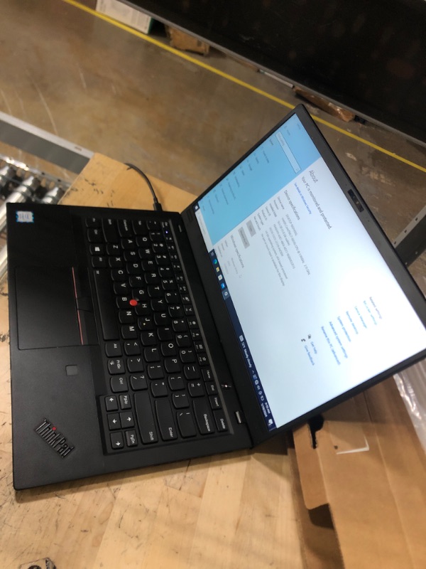 Photo 3 of Lenovo X1 Carbon 6th Generation Ultrabook: Core i7-8550U, 16GB RAM, 512GB SSD, 14inch Full HD Display, Backlit Keyboard (Renewed) i7/16GB/512GB