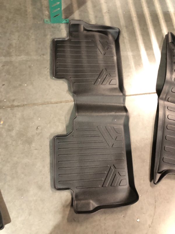 Photo 4 of ***FOR UNKNOWN MAKE AND MODEL - SEE PICTURES***
4 Piece Plastic Automobile Floor Mats, Black