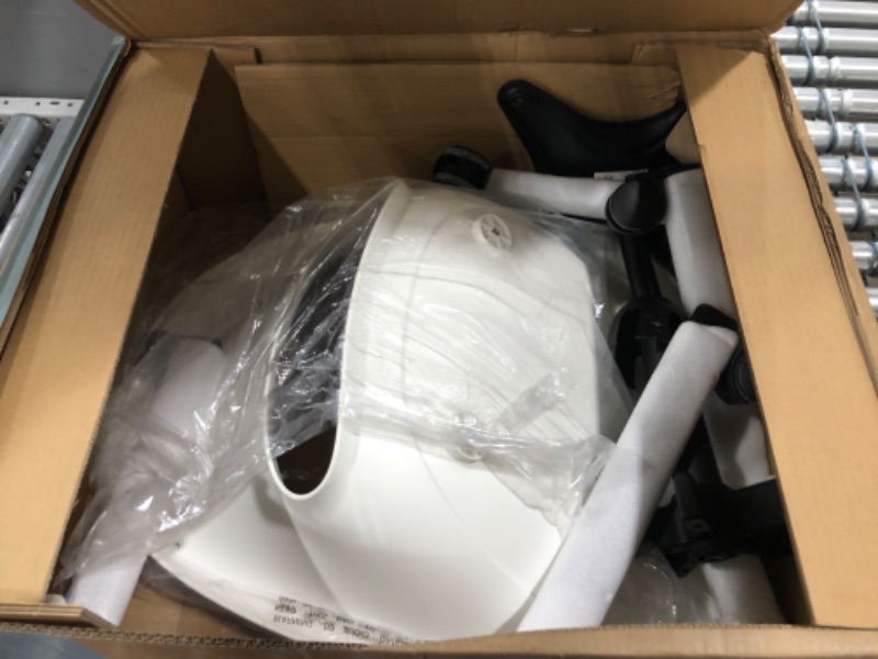 Photo 1 of WHITE OFFICE CHAIR