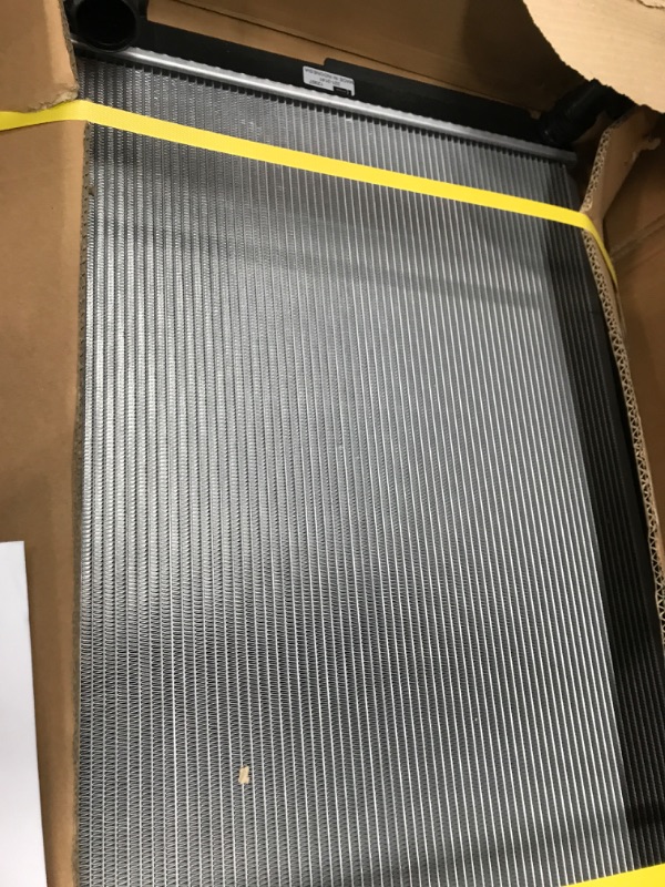 Photo 3 of Denso 221-3141 Radiator