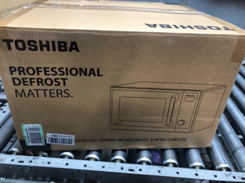 Photo 1 of TOBISHI microwave 