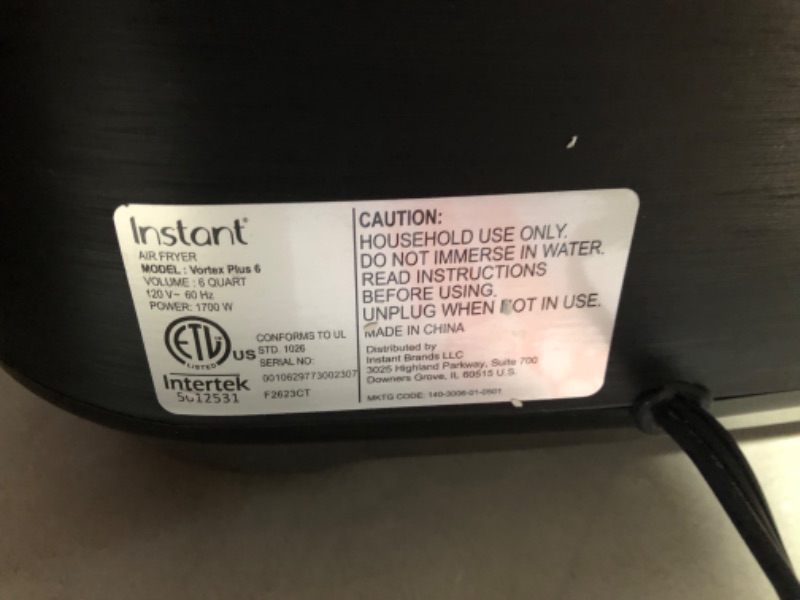 Photo 3 of ***USED AND DIRTY - POWERS ON - UNABLE TO TEST FURTHER***
Instant Pot Vortex Plus 6-in-1 6-Quart Large Air Fryer Oven with Customizable Smart Cooking Programs