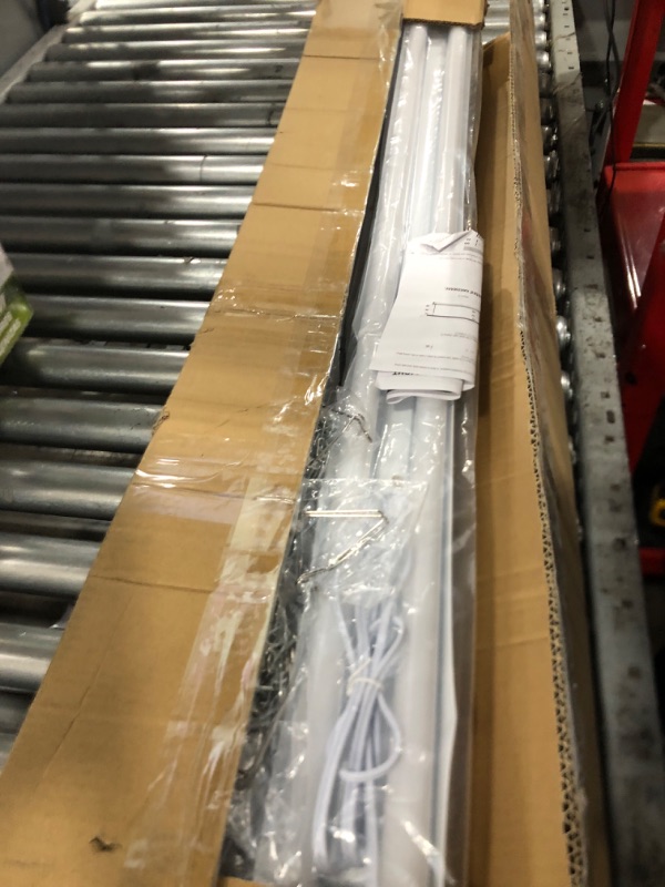 Photo 1 of 4ft linkable led shop light 