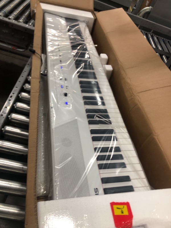 Photo 2 of Alesis Recital – 88 Key Digital Piano Keyboard