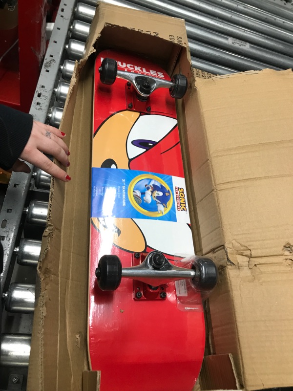 Photo 1 of 31" Skateboard. Great for Kids and Teens Cruiser Skateboard 