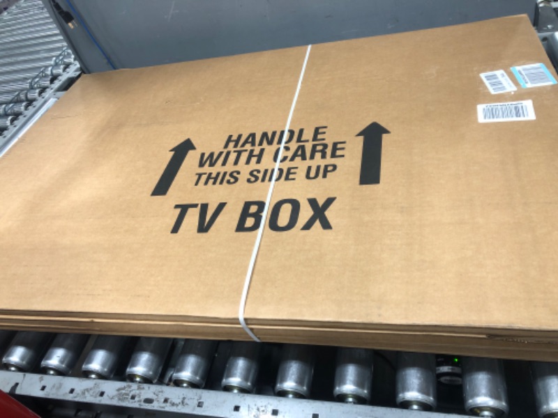 Photo 2 of uBoxes TV Moving Box (TV Moving Box - 2 Pack)