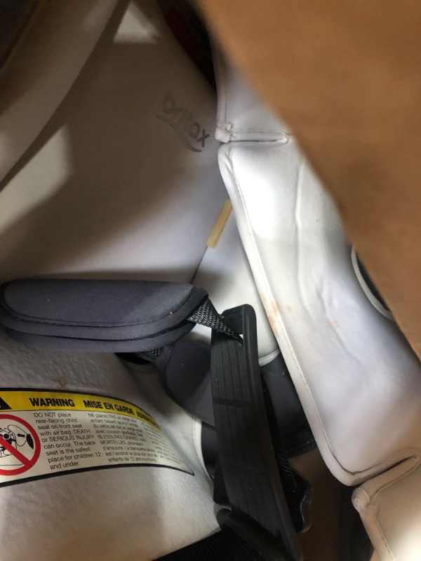 Photo 3 of Britax Marathon Clicktight Convertible Car Seat, Mod Ivory SafeWash