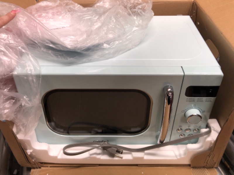 Photo 2 of SEE PHOTOS FOR COLOR •• COMFEE' Retro Small Microwave Oven With Compact Size, 9 Preset Menus, Position-Memory Turntable, Mute Function, Countertop Microwave Perfect For Small Spaces, 0.7 Cu Ft/700W, Cream, AM720C2RA-A