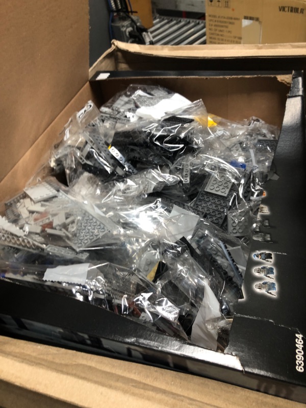 Photo 1 of **SEE NOTES/DAMAGED**
LEGO Star Wars at-at 75313 Building Set for Adults (6785 Pieces)1025821265
