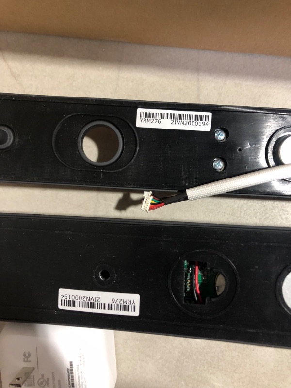 Photo 6 of ***USED - POSSIBLY MISSING PARTS - UNABLE TO TEST***
Yale Security Assure Lock for Andersen Patio Doors, Wi-Fi and Bluetooth, Black (YRM276-CB1-BLK)