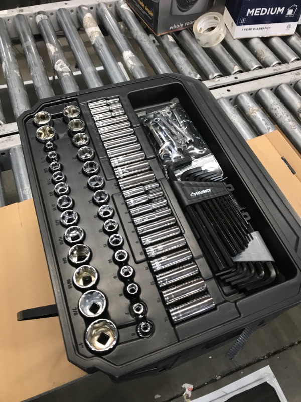 Photo 4 of Husky Mechanics Tool Set (290-Piece)