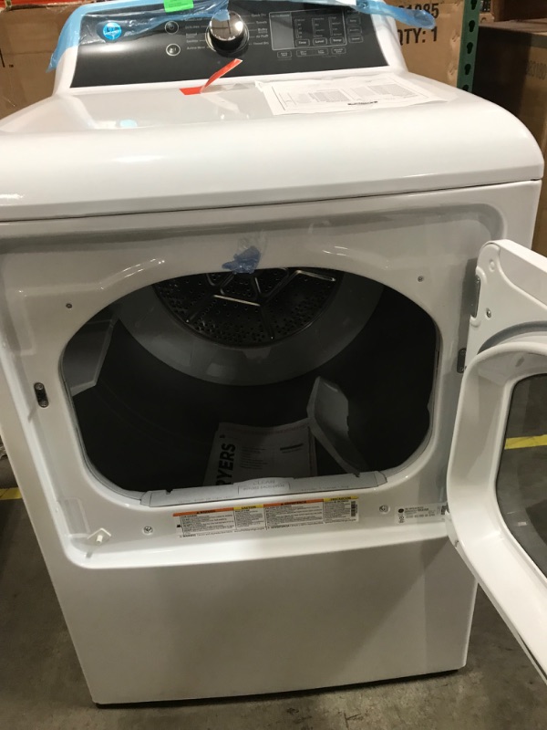 Photo 3 of GE 7.4-cu ft Electric Dryer (White)
