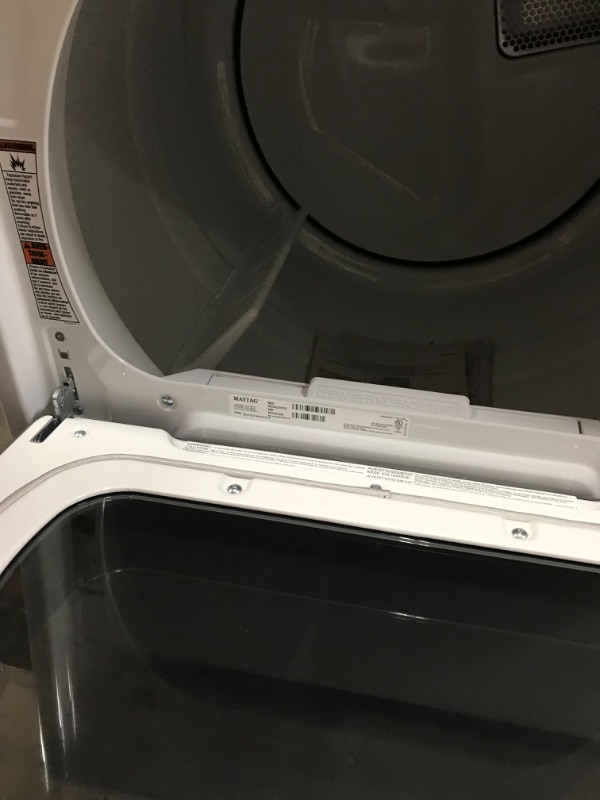 Photo 3 of Maytag SMART Capable 7.4-cu ft Smart Electric Dryer (White)
