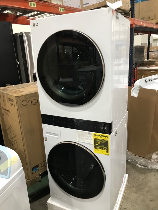 Photo 2 of LG WashTower Electric Stacked Laundry Center with 4.5-cu ft Washer and 7.4-cu ft Dryer (ENERGY STAR)
