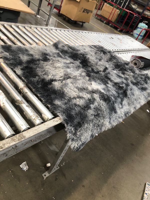 Photo 1 of 3' x 5' Fluffy Grey Area Rug