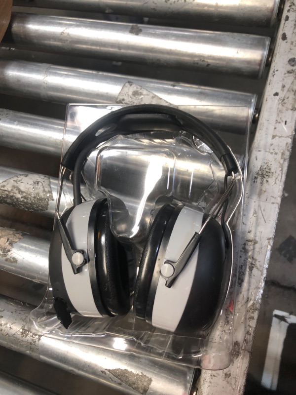 Photo 2 of 3M WorkTunes Wireless Hearing Protector with Bluetooth Technology